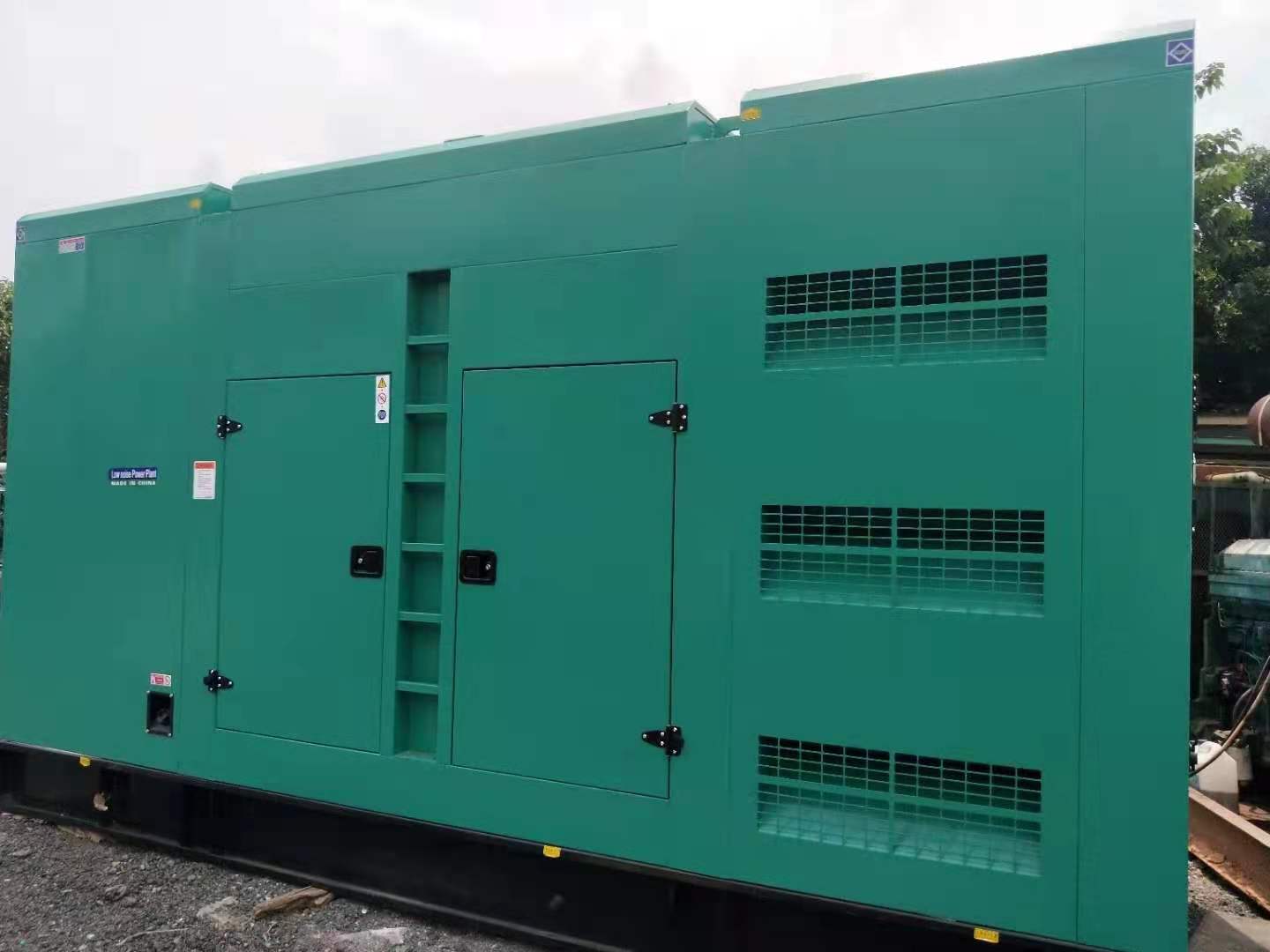 康明斯柴油發(fā)電機(jī)組一些常見的錯(cuò)誤操作方法